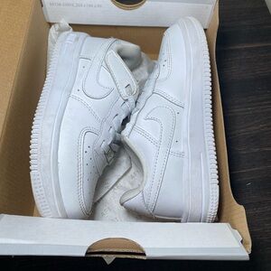Air Force 1 Low (easy on)